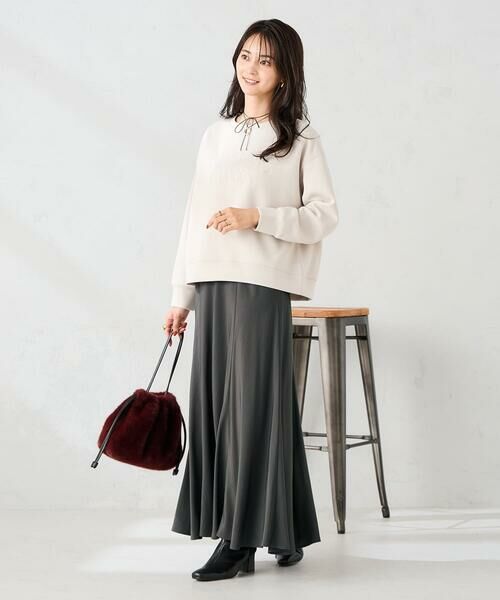 a.v.v / アー・ヴェ・ヴェ スウェット | 刺繍ロゴショートダンボールスウェット | 詳細18