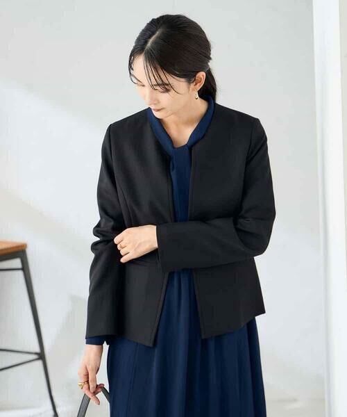 a.v.v / アー・ヴェ・ヴェ ノーカラージャケット | 【洗える/イージーケア/ストレッチ】パウダーツイルキーネックジャケット | 詳細25