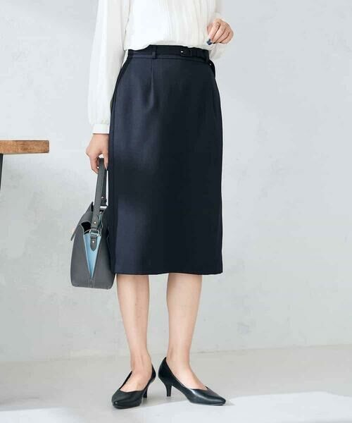 a.v.v / アー・ヴェ・ヴェ ミニ・ひざ丈スカート | 【洗える/イージーケア/ストレッチ】パウダーツイルタイトスカート | 詳細1