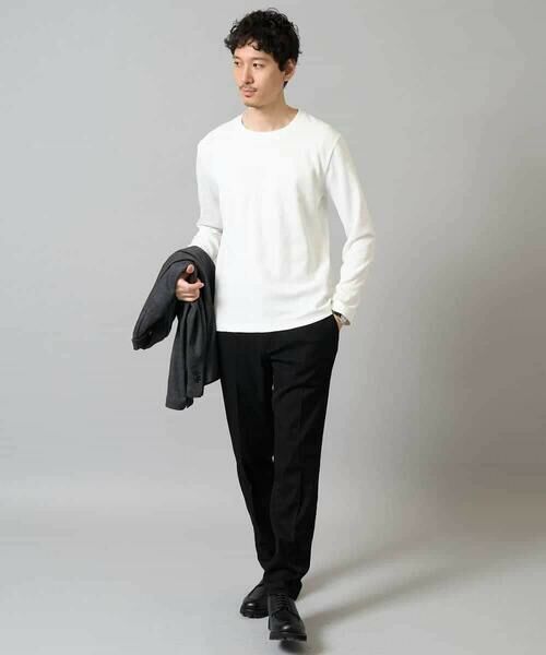 a.v.v / アー・ヴェ・ヴェ カットソー | 【イージーケア/洗濯機で洗える】幾何ジャカードクルーネックＴシャツ　〈ON/OFF SERIES〉 | 詳細1