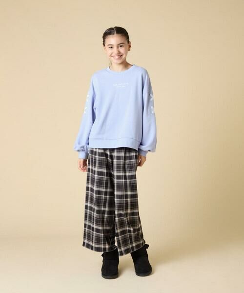 a.v.v / アー・ヴェ・ヴェ カットソー | [120-160]【人気NO.1トップス！/袖レースアップ/プチロゴ/通学にもオススメ】レースアップスリーブトレーナー | 詳細5