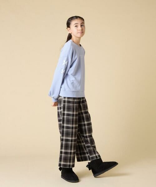 a.v.v / アー・ヴェ・ヴェ カットソー | [120-160]【人気NO.1トップス！/袖レースアップ/プチロゴ/通学にもオススメ】レースアップスリーブトレーナー | 詳細6