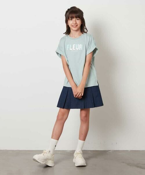 a.v.v / アー・ヴェ・ヴェ カットソー | 【毛玉になりにくい/安心の綿100％/イージーケア】[140-150]オーロラスパンコールロゴTシャツ | 詳細4