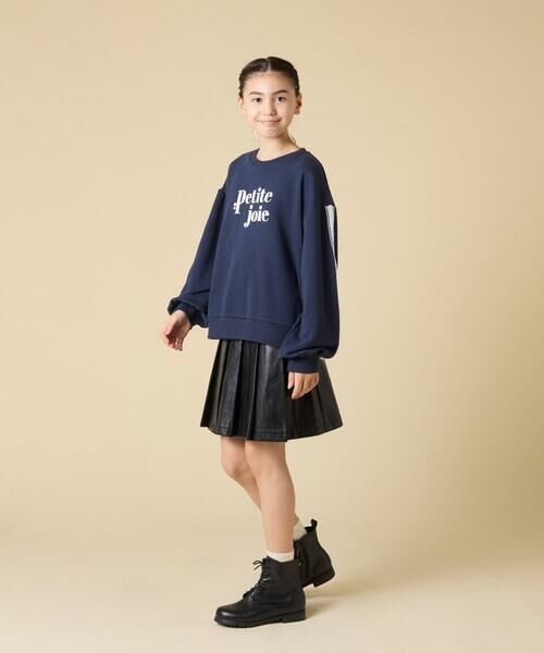 a.v.v / アー・ヴェ・ヴェ カットソー | [130-160]【袖デザイン/プリントロゴ＋パール調デザイン/通学にもオススメ】レーステープ裏毛トレーナー | 詳細18