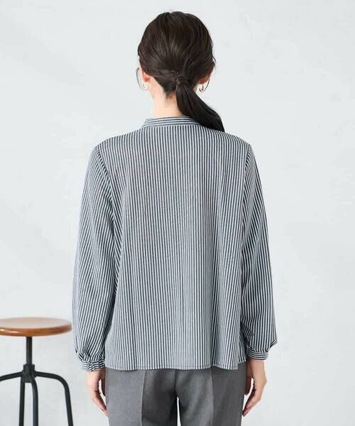 a.v.v / アー・ヴェ・ヴェ シャツ・ブラウス | ピンタックトップス | 詳細15