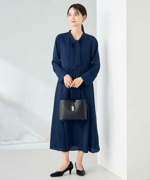 a.v.v / アー・ヴェ・ヴェ ロング・マキシ丈ワンピース | 【洗える/WEB限定】ボウタイタックワンピース | 詳細3