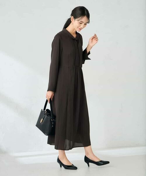 a.v.v / アー・ヴェ・ヴェ ロング・マキシ丈ワンピース | 【洗える/WEB限定】ボウタイタックワンピース | 詳細7