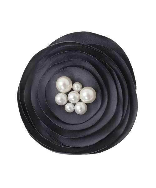 a.v.v / アー・ヴェ・ヴェ ブローチ・コサージュ | フラットローズコサージュ（グレー）