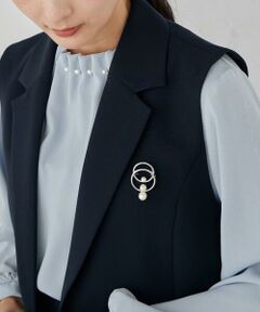 a.v.v / アー・ヴェ・ヴェ ブローチ・コサージュ | 3連パールサークルブローチ