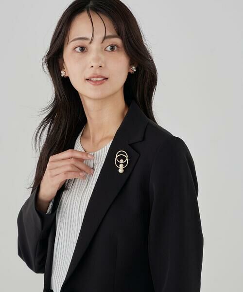 a.v.v / アー・ヴェ・ヴェ ブローチ・コサージュ | 3連パールサークルブローチ | 詳細1