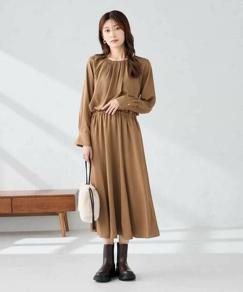 a.v.v / アー・ヴェ・ヴェ ロング・マキシ丈ワンピース | 【洗える】セットアップ見えサテンワンピース | 詳細1
