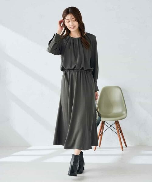 a.v.v / アー・ヴェ・ヴェ ロング・マキシ丈ワンピース | 【洗える】セットアップ見えサテンワンピース | 詳細10