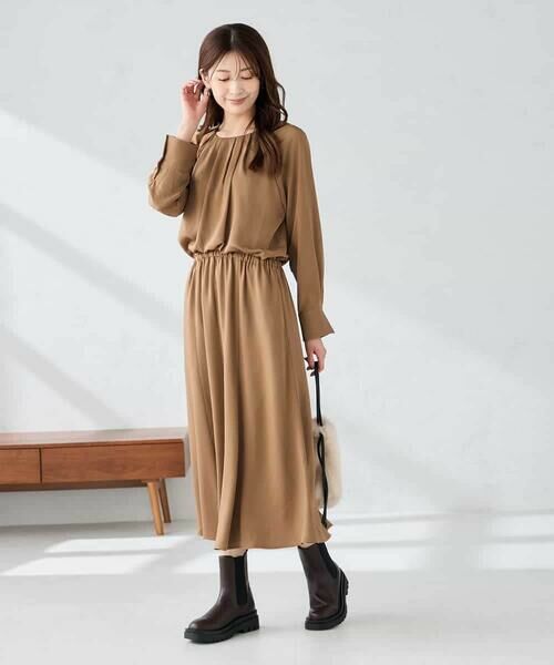 a.v.v / アー・ヴェ・ヴェ ロング・マキシ丈ワンピース | 【洗える】セットアップ見えサテンワンピース | 詳細3