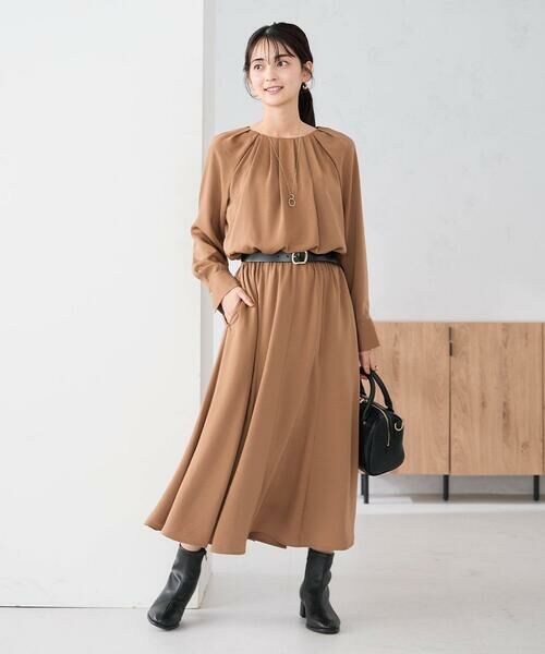 a.v.v / アー・ヴェ・ヴェ ロング・マキシ丈ワンピース | 【洗える】セットアップ見えサテンワンピース | 詳細7