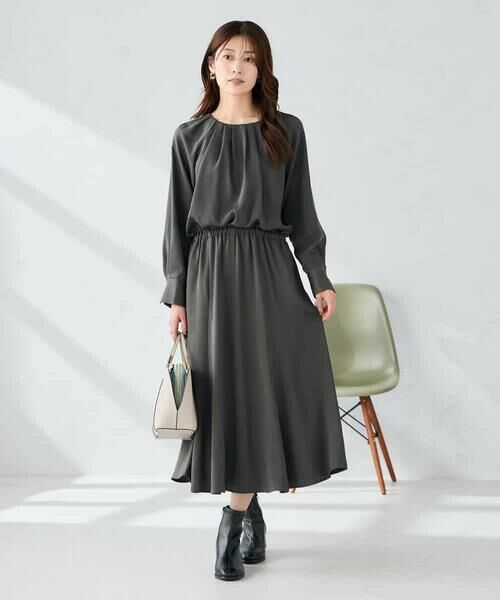 a.v.v/アー・ヴェ・ヴェ 【洗える】セットアップ見えサテンワンピース ダークグレー L a.v.v/アー・ヴェ・ヴェ 【洗える】セットアップ見えサテンワンピース ダークグレー L