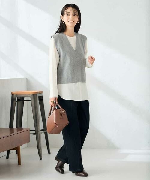 a.v.v / アー・ヴェ・ヴェ ベスト | Vネックニットベスト | 詳細6