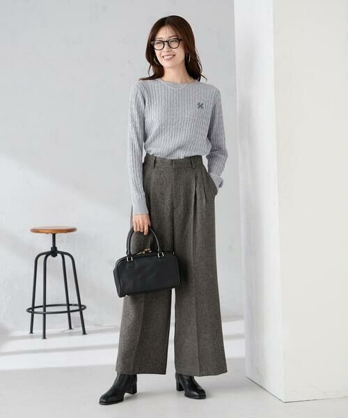 a.v.v / アー・ヴェ・ヴェ ニット・セーター | ワンポイント刺繍ケーブルニット | 詳細2