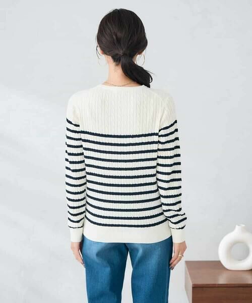 a.v.v / アー・ヴェ・ヴェ ニット・セーター | ワンポイント刺繍ケーブルニット | 詳細7