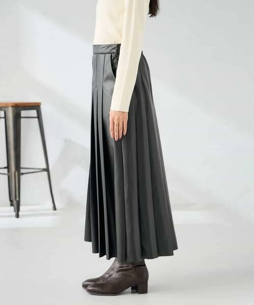 a.v.v / アー・ヴェ・ヴェ ロング・マキシ丈スカート | 【洗える】レザープリーツスカート | 詳細11