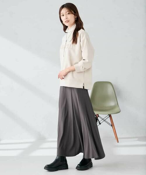 a.v.v / アー・ヴェ・ヴェ カットソー | エンボスロゴスウェードトップス | 詳細24