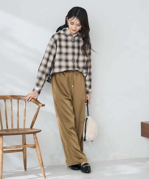 a.v.v / アー・ヴェ・ヴェ チノ・ワークパンツ | サテンワイドパンツ | 詳細10