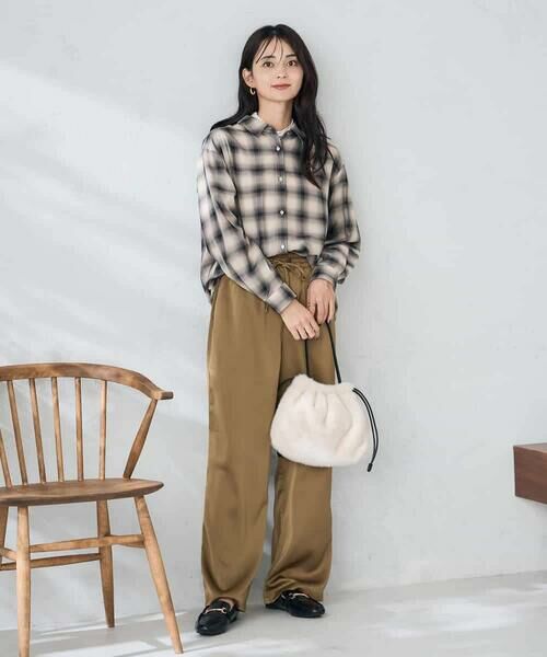 a.v.v / アー・ヴェ・ヴェ チノ・ワークパンツ | サテンワイドパンツ | 詳細12