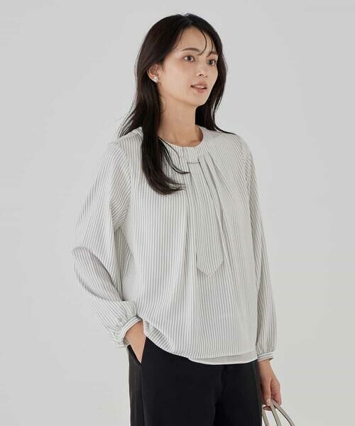 a.v.v / アー・ヴェ・ヴェ シャツ・ブラウス | 【洗える/ストレッチ】ボウタイメタルチャームブラウス | 詳細15