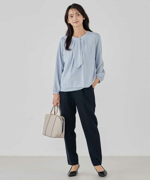 a.v.v / アー・ヴェ・ヴェ シャツ・ブラウス | 【洗える/ストレッチ】ボウタイメタルチャームブラウス | 詳細5