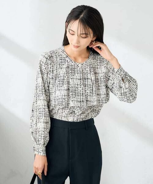 a.v.v / アー・ヴェ・ヴェ シャツ・ブラウス | 【洗える】プリントケープ風ブラウス | 詳細26