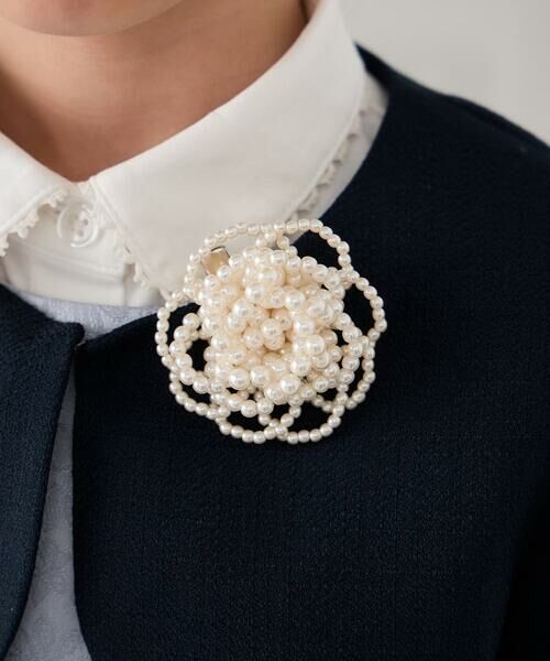 a.v.v / アー・ヴェ・ヴェ ブローチ・コサージュ | [KIDS]パール調フラワーコサージュ | 詳細1