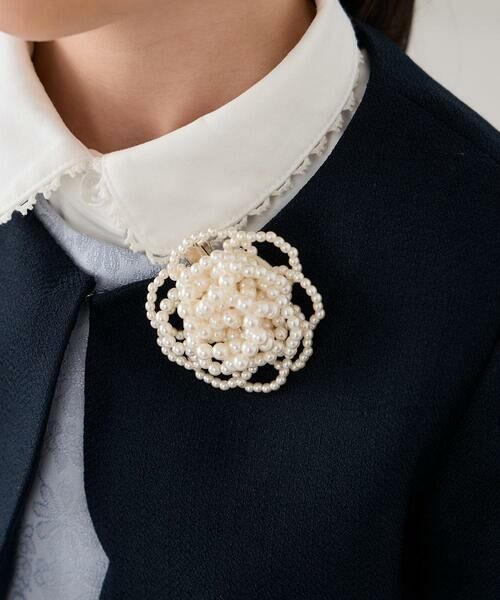 a.v.v / アー・ヴェ・ヴェ ブローチ・コサージュ | [KIDS]パール調フラワーコサージュ | 詳細2