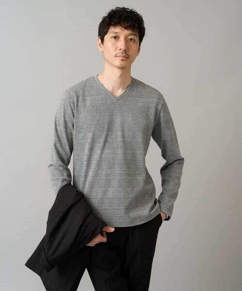 a.v.v / アー・ヴェ・ヴェ カットソー | 【イージーケア/洗濯機で洗える】グレンチェックジャカードＶネックＴシャツ　通勤/ビジネス/ジャケット〈ON/OFF SERIES〉 | 詳細20