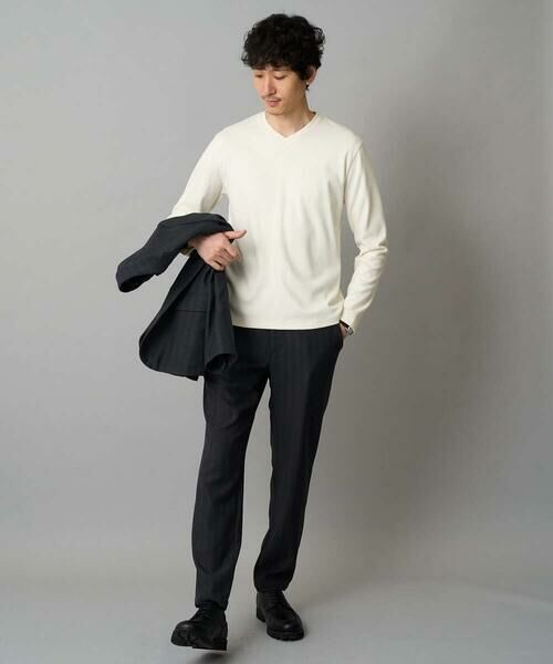 a.v.v / アー・ヴェ・ヴェ カットソー | 【イージーケア/洗濯機で洗える】アゼダブルフェイスVネックＴシャツ　通勤/ビジネス/ジャケット〈ON/OFF SERIES〉 | 詳細3