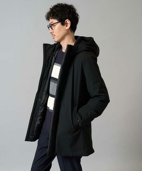 a.v.v 【雑誌MonoMax12月号掲載】ラミネートダウンフードコート【軽量/撥水】 ¥24,189