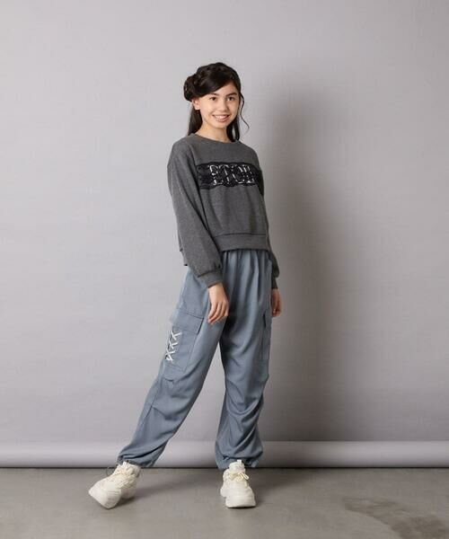 a.v.v / アー・ヴェ・ヴェ カットソー | [130-160]【裏起毛/クロップド丈/リメイク風】レースロゴクロップドトレーナー | 詳細12