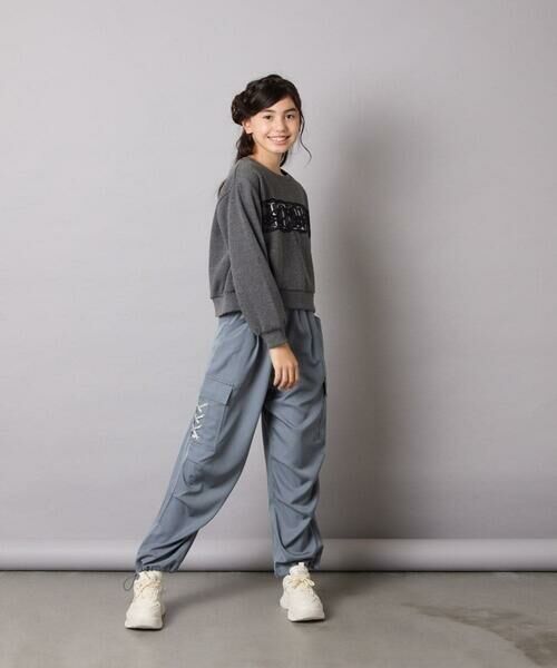 a.v.v / アー・ヴェ・ヴェ カットソー | [130-160]【裏起毛/クロップド丈/リメイク風】レースロゴクロップドトレーナー | 詳細14