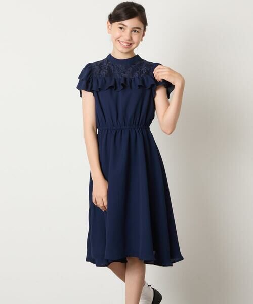 a.v.v / アー・ヴェ・ヴェ ドレス | [140-160]【発表会/結婚式/お食事会/特別なお出掛けシーンに】レース切り替えフリルワンピース | 詳細2
