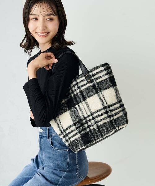 a.v.v / アー・ヴェ・ヴェ トートバッグ | ボアトート | 詳細2