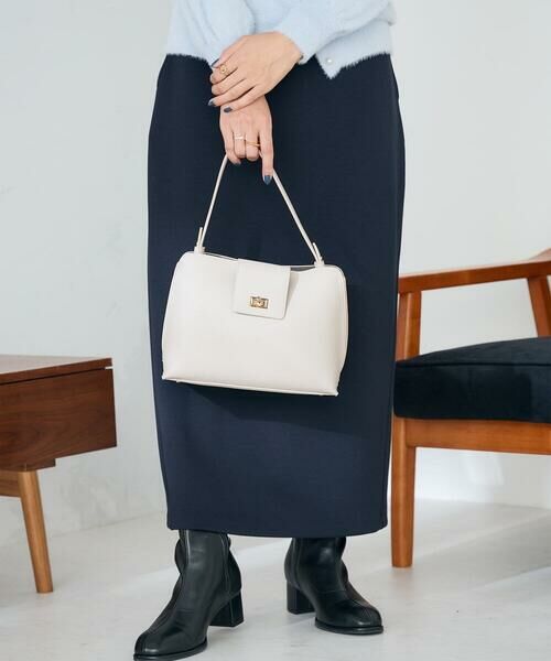 a.v.v / アー・ヴェ・ヴェ トートバッグ | バイカラービットバッグ | 詳細1