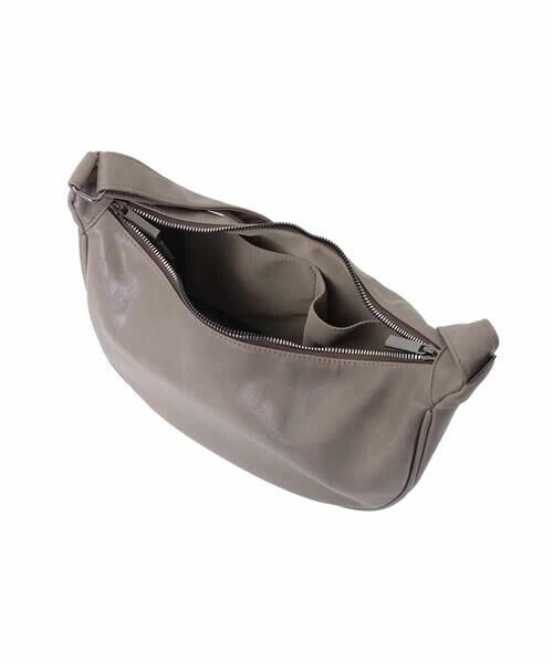 a.v.v / アー・ヴェ・ヴェ ショルダーバッグ | フェイクレザーハーフムーンショルダーバッグ | 詳細8