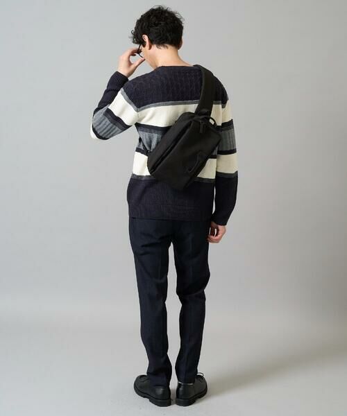 a.v.v / アー・ヴェ・ヴェ メッセンジャーバッグ・ウエストポーチ | 【撥水】ボディバッグ | 詳細2