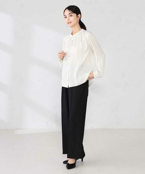 a.v.v / アー・ヴェ・ヴェ シャツ・ブラウス | 【洗える】サテンギャザーブラウス | 詳細10