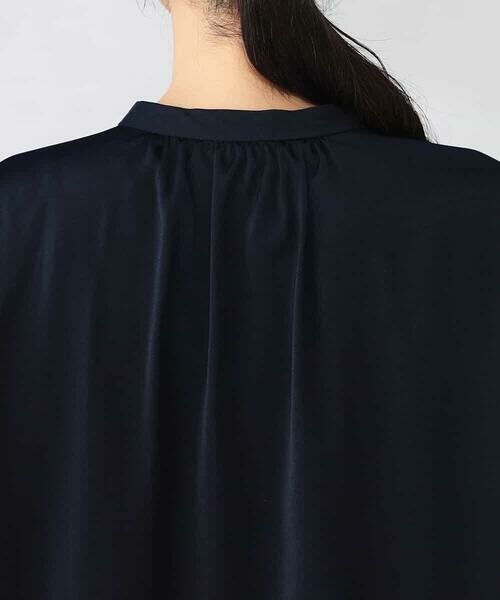 a.v.v / アー・ヴェ・ヴェ シャツ・ブラウス | 【洗える】サテンギャザーブラウス | 詳細16