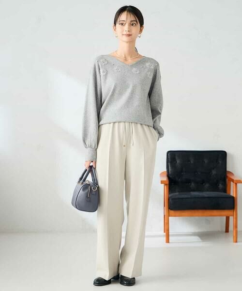 a.v.v / アー・ヴェ・ヴェ ニット・セーター | フラワー刺繍ニットプルオーバー | 詳細14