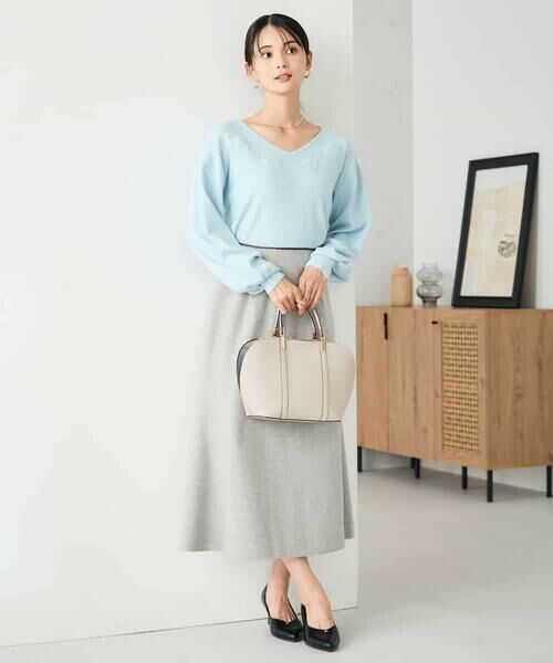 a.v.v / アー・ヴェ・ヴェ ニット・セーター | フラワー刺繍ニットプルオーバー | 詳細4