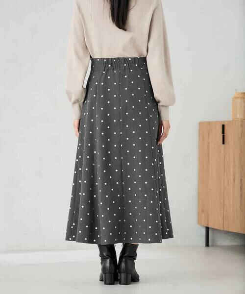 a.v.v / アー・ヴェ・ヴェ ロング・マキシ丈スカート | 箔ドットフレアスカート | 詳細15
