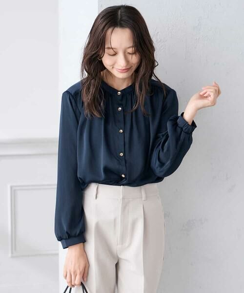 a.v.v / アー・ヴェ・ヴェ シャツ・ブラウス | 【低身長サイズ】【洗える】サテンギャザーブラウス | 詳細9