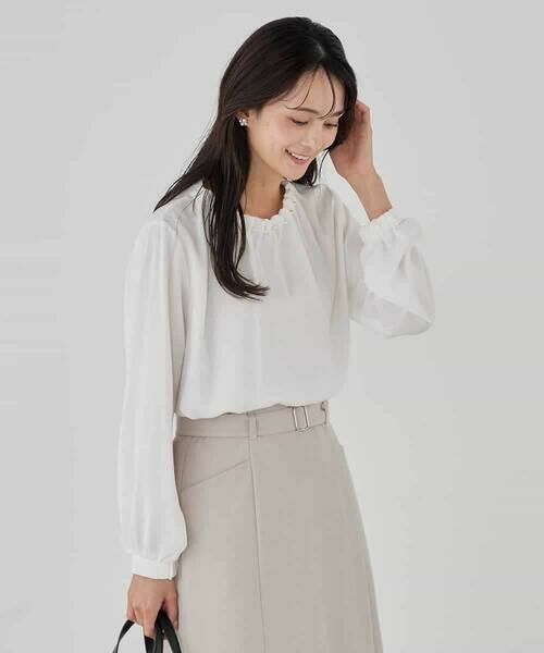 a.v.v / アー・ヴェ・ヴェ シャツ・ブラウス | 【洗える】タックネックブラウス | 詳細11
