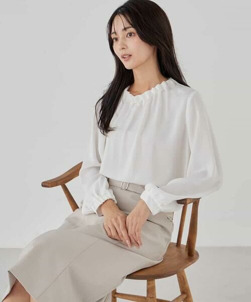 a.v.v / アー・ヴェ・ヴェ シャツ・ブラウス | 【洗える】タックネックブラウス | 詳細15