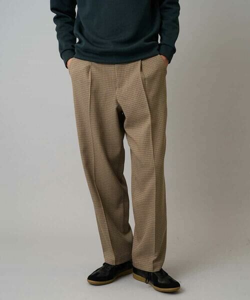 セールで賢くボトムスをアップデート！